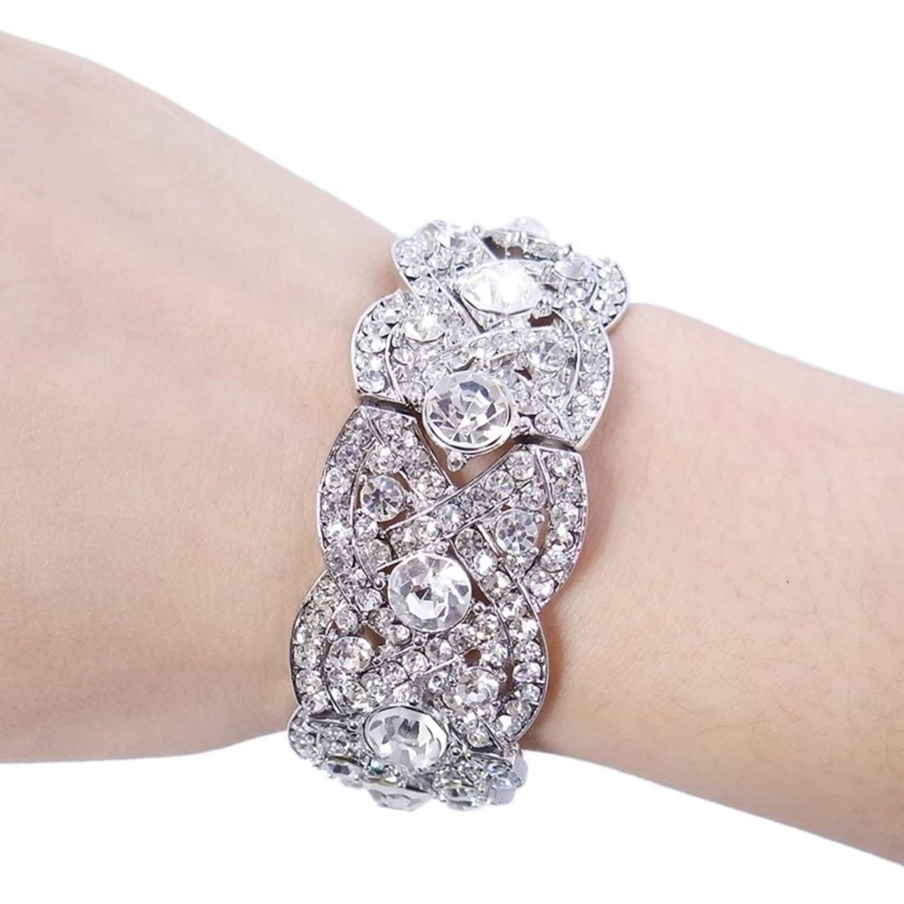 EVER FAITH stretch rhinestone bracelet!